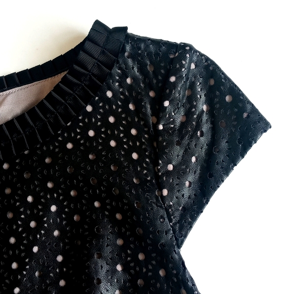 Ivy & Blu Women's Black Cut Out Vegan Leather Wiggle Shift Cap Sleeve Dress 4 - Picture 3 of 15